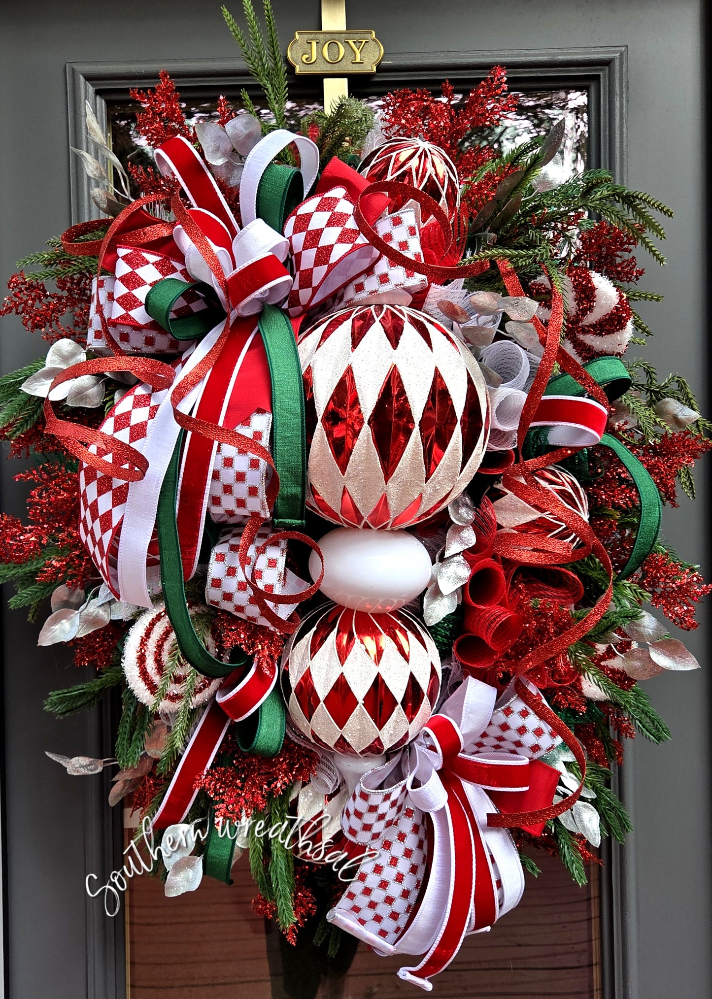 Peppermint Christmas Harlequin Deluxe Finial Door Wreath