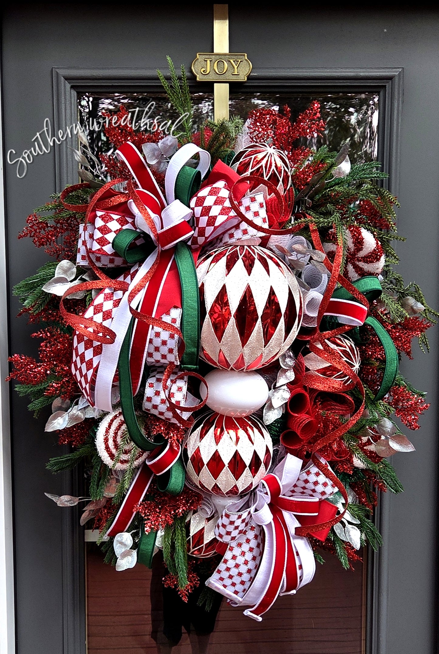 Peppermint Christmas Harlequin Deluxe Finial Door Wreath