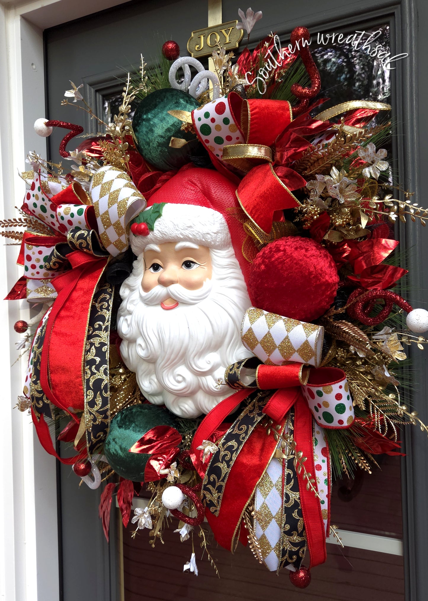 Traditional Vintage Light-Up Santa Door Wreath * Red, Green & Gold