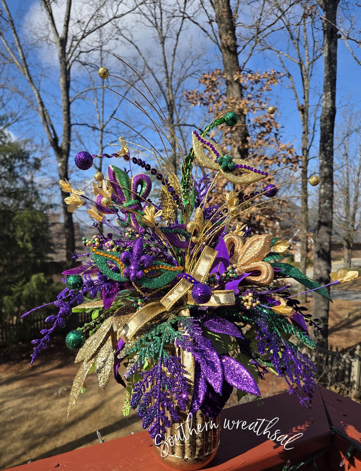 Mardi Gras Masquerade Mask Deluxe Centerpiece
