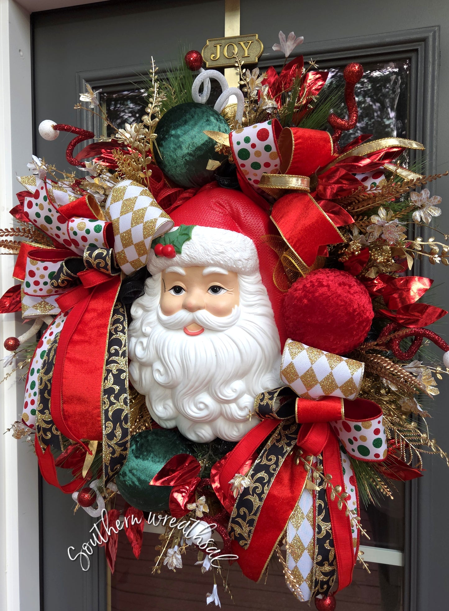 Traditional Vintage Light-Up Santa Door Wreath * Red, Green & Gold