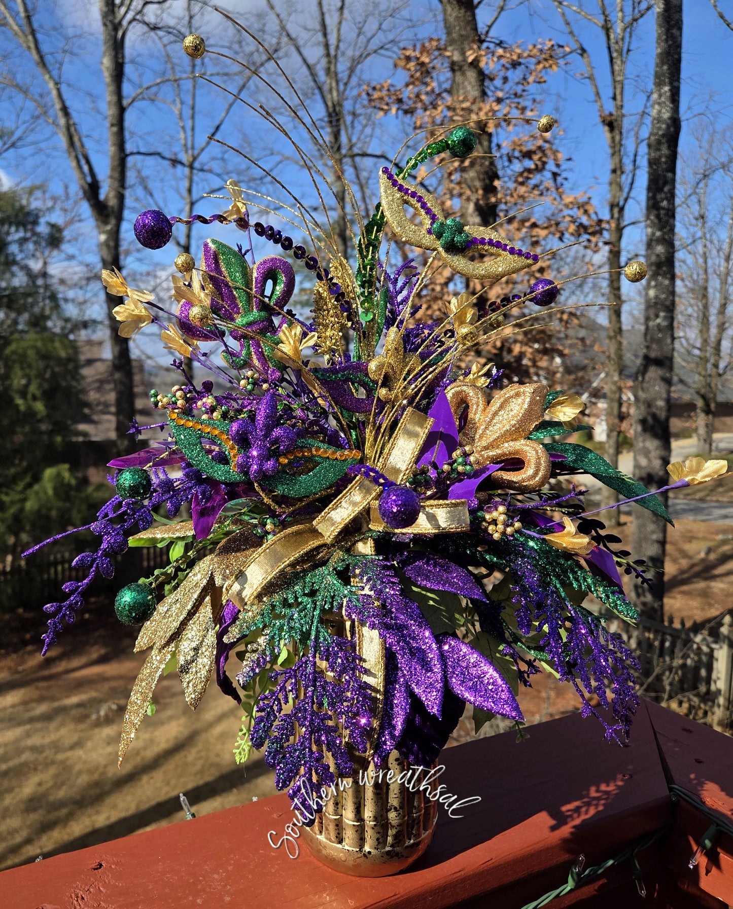 Mardi Gras Masquerade Mask Deluxe Centerpiece