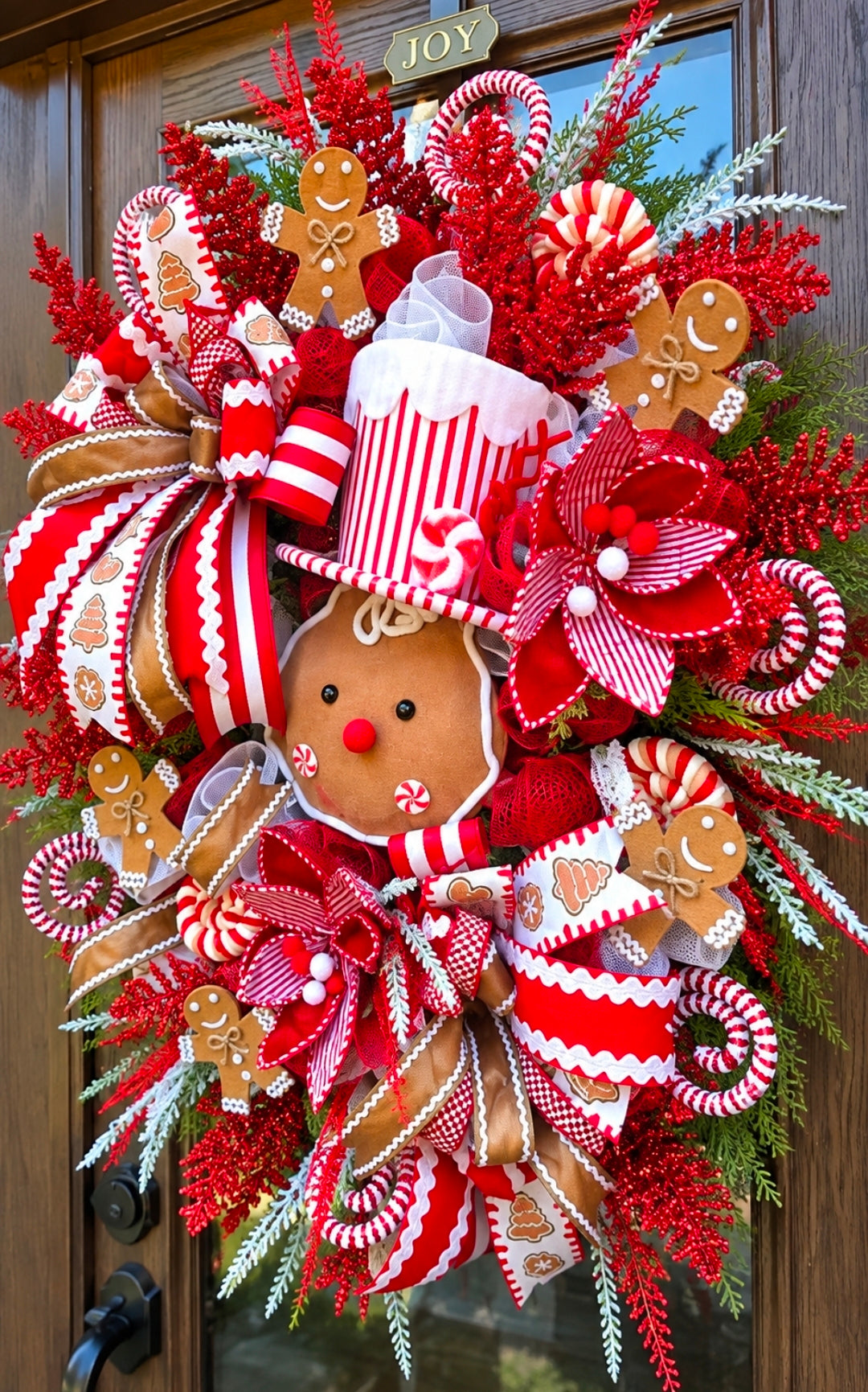 Christmas XL Gingerbread Man red and White Door Wreath