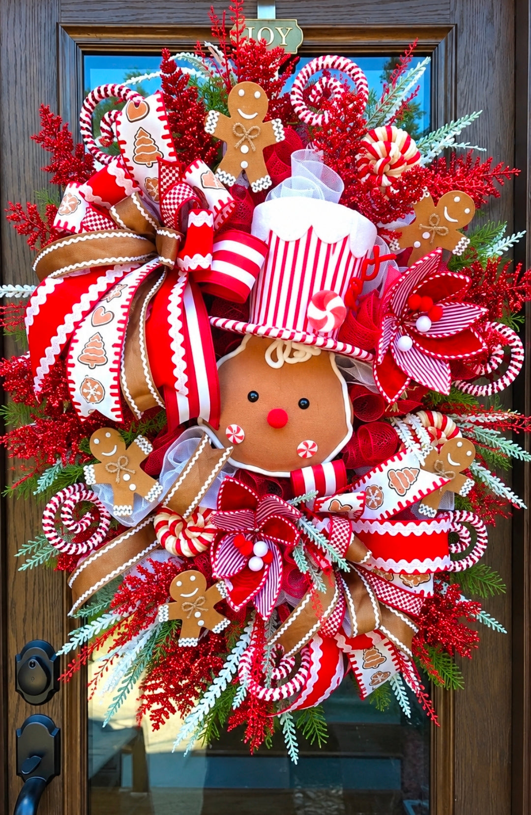 Christmas XL Gingerbread Man red and White Door Wreath