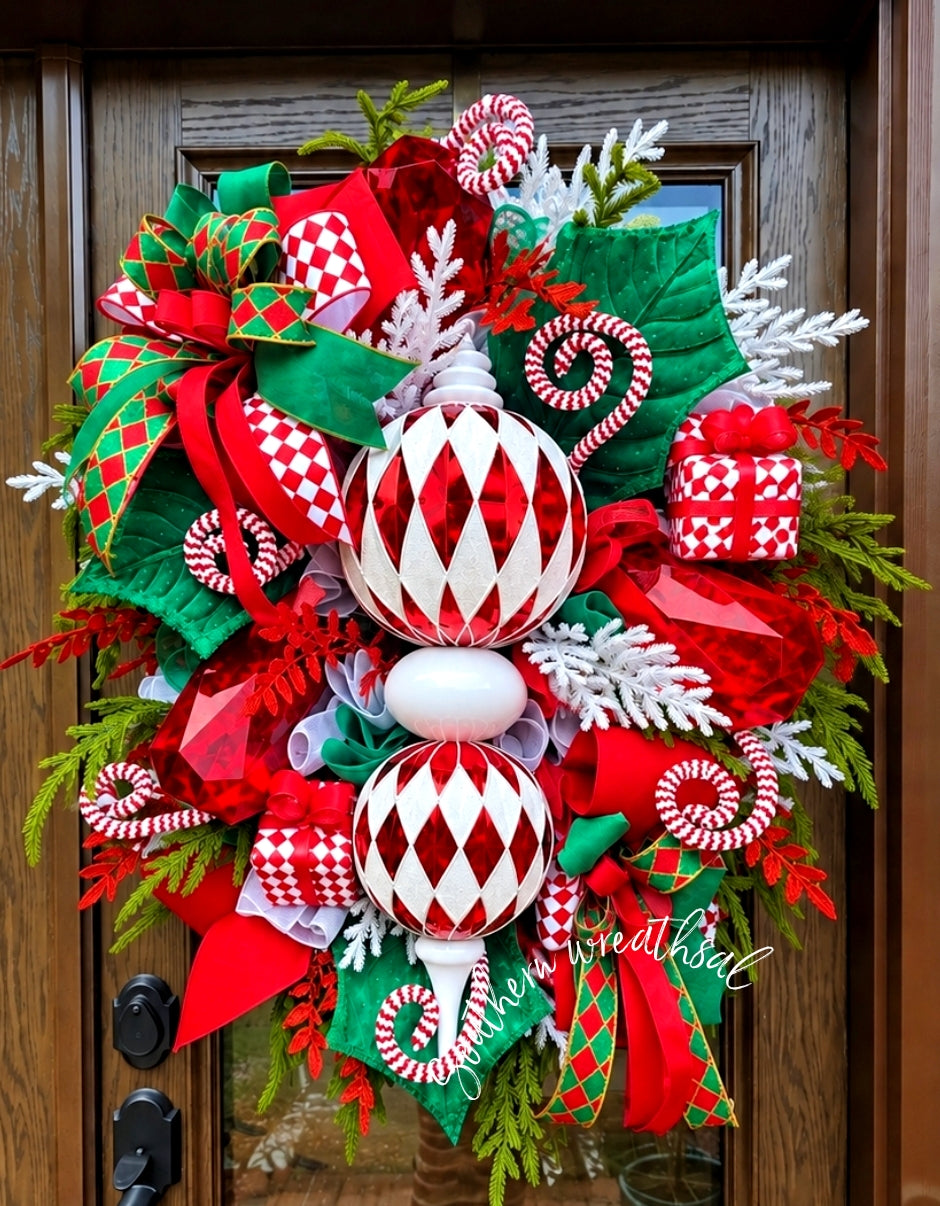 Red White Christmas Wreath, Finial Ornament Wreath